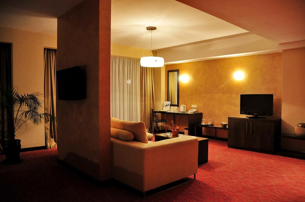 Hotel Clermont Covasna Exteriér fotografie