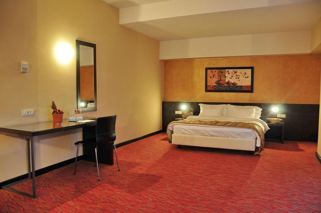Hotel Clermont Covasna Pokoj fotografie